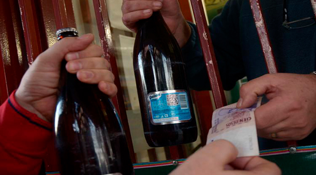 EdoMex aprueba venta de alcohol a niños