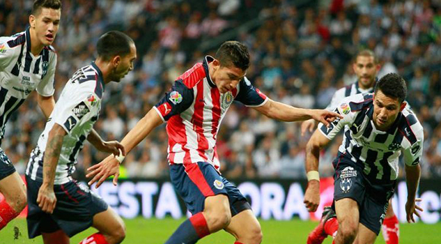 Chivas desafía al Monterrey en busca de su primer triunfo