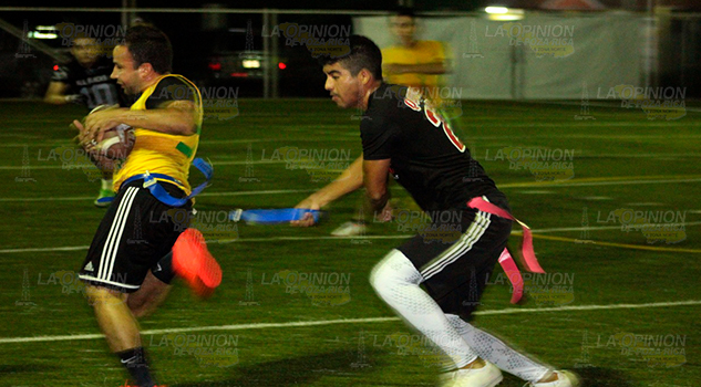 All Blacks bicampeón en flag fut