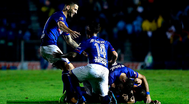 Cruz Azul lavó sus penas, remontó a Tigres y clasificó en Copa MX tigres