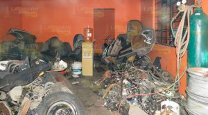 Taller mecánico operaba como "deshuesadero" de vehículos robados