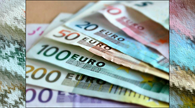Aparecen fajos de billetes atascados en retretes en Suiza Aparecen fajos