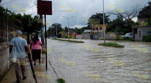 Arroyo del Ídolo se desbordó Arroyo Ídolo Desbordó