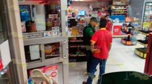 Asaltan OXXO en la 27 de septiembre Asaltan OXXO 27 Septiembre