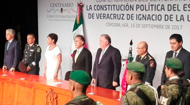 Asiste Yunes a conmemoración del centenario de la Constitución de 1917 Asiste Yunes a conmemoración del centenario de la Constitución de 1917