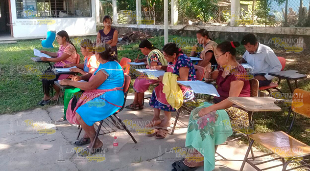 Buscan disminuir rezago educativo Buscan Reducir Rezago Educativo