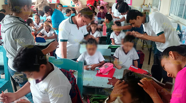 Campaña contra pediculosis en Tantoyuca Campaña contra pediculisis en Tantoyuca