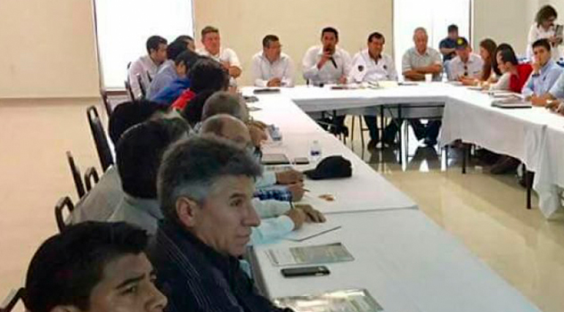Condenan detención de ingenieros y exigen a FGE su liberación Condenan detención de ingenieros y exigen a FGE su liberación
