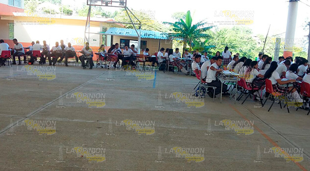 Detectan riesgos en espacios educativos Detectan Riesgos Espacios Educativos