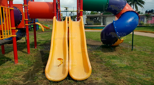 Se deterioran juegos infantiles, urgen su rehabilitación Deterioran Juegos Infantiles Urge Rehabilitación