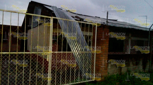 Solo dos de catorce refugios se activaron en Venustiano Carranza Dos Catorce Refugios Activados Huracán Katia