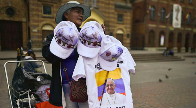 El Papa Francisco viaja hoy a Colombia para apoyar el proceso de reconciliación El Papa Francisco viaja hoy a Colombia para apoyar el proceso de reconciliación