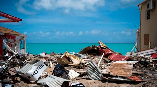 Emmanuel Macron visita islas francesas del Caribe devastadas por Irma Emmanuel Macron visita islas francesas del Caribe devastadas por Irma