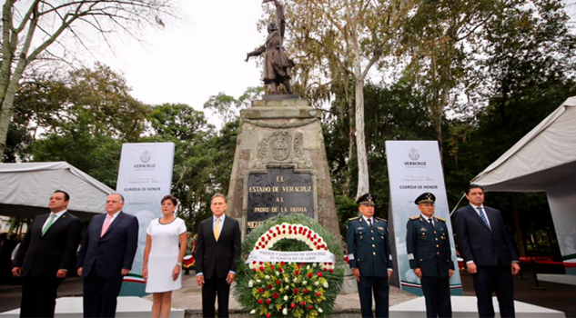 Homenaje al padre de la patria en 207 aniversario de Independencia Homenaje al padre de la patria en 207 aniversario de Independencia