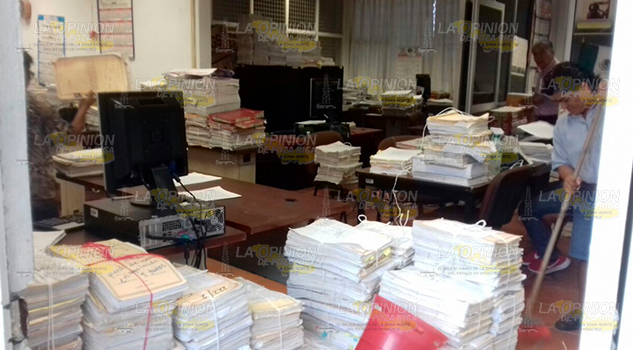 Mil órdenes de aprehensión pendientes Mil órdenes de aprehensión pendientes