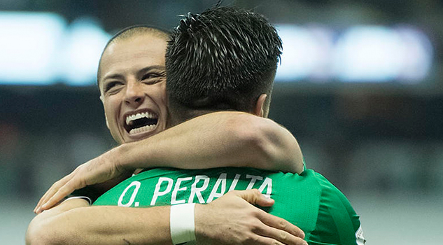 Ojalá que nuestro país fuera así siempre: Peralta y Chicharito Ojalá que nuestro país