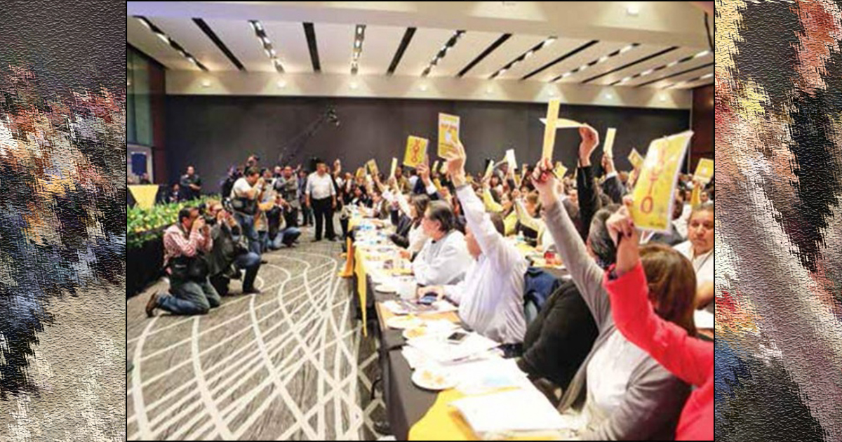 PRD avala alianza con PAN en 2018; ultimátum, a seguidores de AMLO PRD avala alianza con PAN