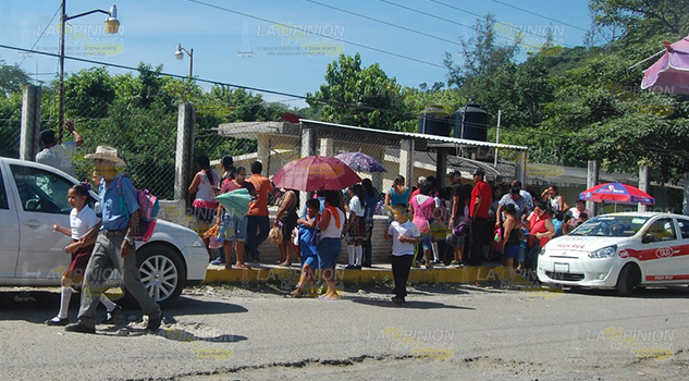 Piden creación de un bachillerato en ejido Piden creación de un bachillerato en ejido