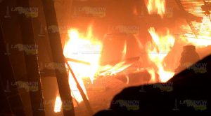 ¡Incendio en el centro comercial Punto Plaza! Incendio Centro Comercial Punto Plaza Poza Rica