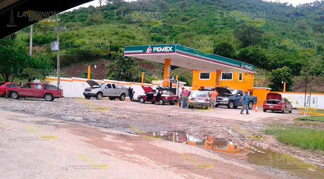 Les venden gasolina con agua Venden Gasolina Agua