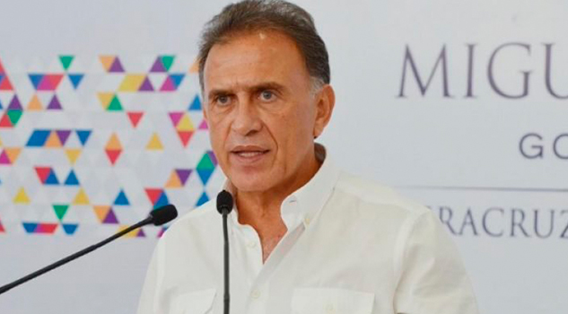 Yunes no canceló adeudos con proveedores Yunes no canceló adeudos con proveedores