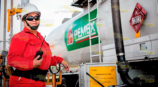 Venden gasolina traída de Francia