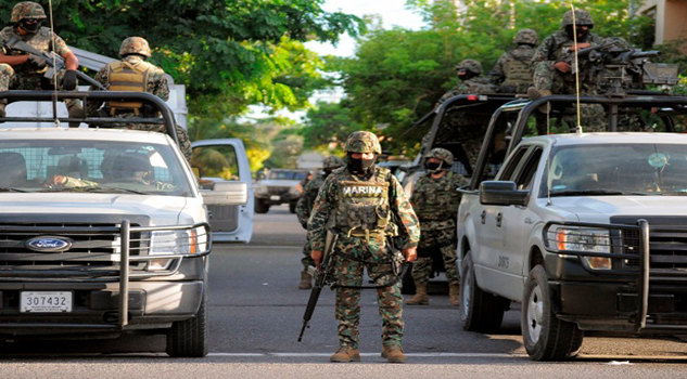Abaten marinos a dos sicarios durante enfrentamiento en Sinaloa marina