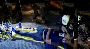 ¡Arrollan a una mujer!