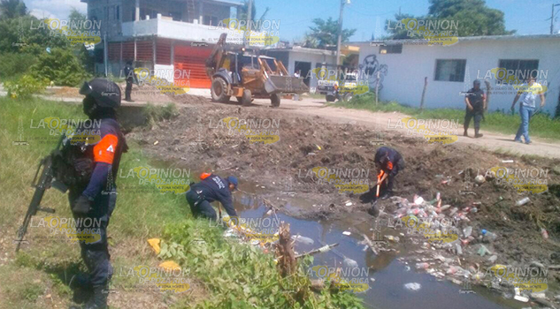 Continúan trabajos de desazolve