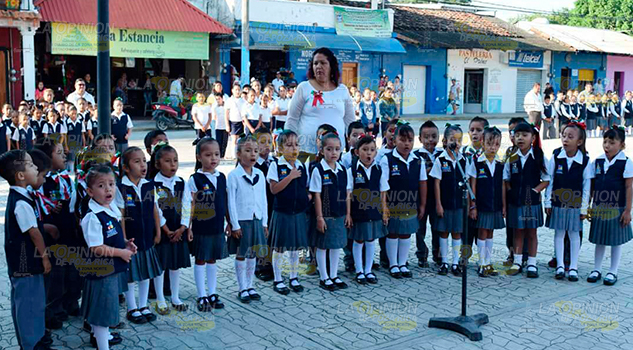 Autoridades municipales y educativas conmemoraron el 170 aniversario de la Batalla de Chapultepec