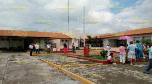 Evacuan hospital por fuga de gas