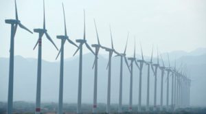 Inauguran dos parques eólicos