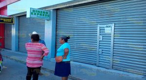 Negocios suspenden servicios