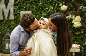 Ana Brenda imita estilo de Beyoncé para el bautizo de su sobrina Ana Brenda Imita Estilo Beyoncé Bautizo Sobrina