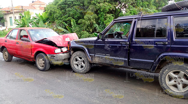Chocan de frente dos vehículos2