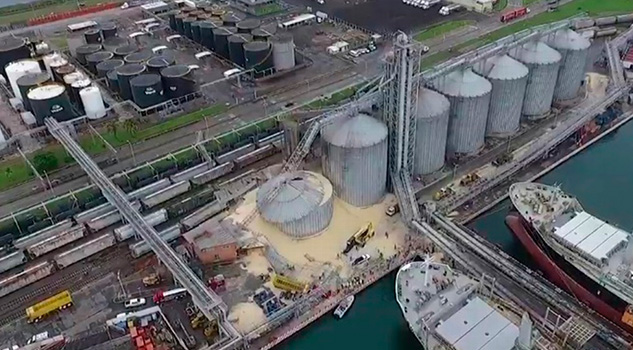 Colapsa bodega de graneles en zona portuaria de Veracruz Colapsa Bodega Graneles Zona Portuaria Veracruz