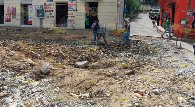 Continúan trabajos de rehabilitación a pico y pala Continúan Trabajos Rehabilitación Pico Pala