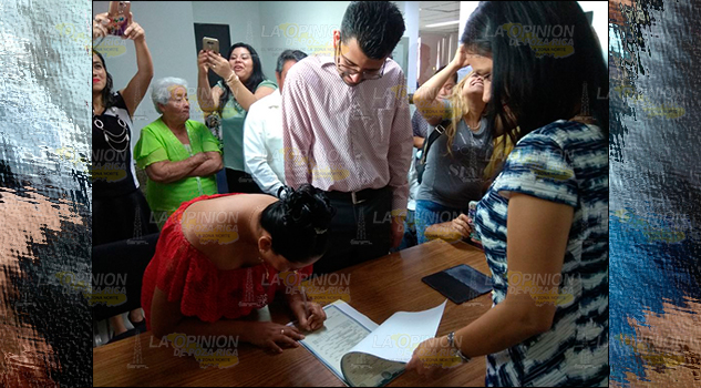 Contraen matrimonio personas con discapacidad
