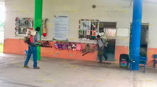 Fumigan jardín de niños Fumigan jardín de niños2