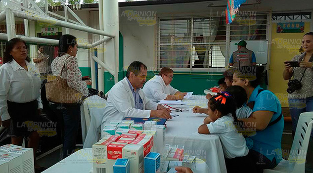 Fundación Dr. Fausto Dávila Solís, atienden a alumnos de jardines de niños Fundación Doctor Fausto Dávila Atienden Alumnos Jardines Niños