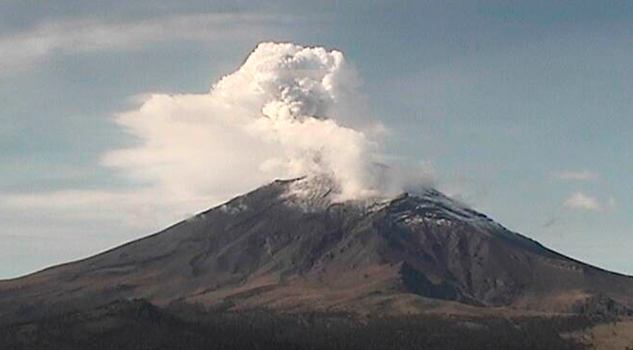 En las últimas 24 horas, van 3 explosiones del volcán Popocatépetl