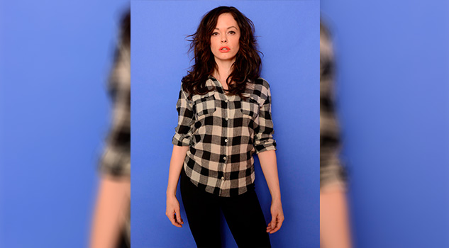 Rose McGowan confirma que Weinstein la violó Rose McGowan Confirma Weinstein Violó
