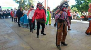 Sector educativo impulsa las tradiciones Sector Educativo Impulsa Tradiciones