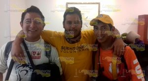 Voluntarios tecolutleños se ganan la camiseta de Topos