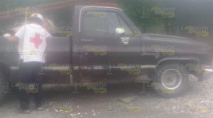 Regidor quinto del Ayuntamiento choca contra una camioneta