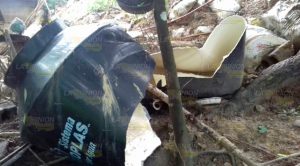 Vivienda afectada al caer la barda de su vecino