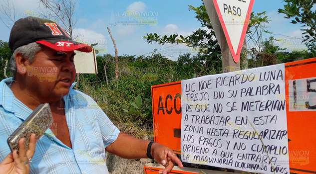 Bloquean obra de la autopista