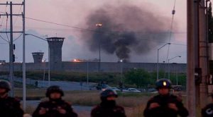 Riña en penal deja 13 muertos y ocho heridos