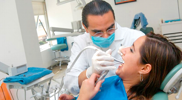 La Gingivitis provoca pérdida de piezas dentales: Especialista