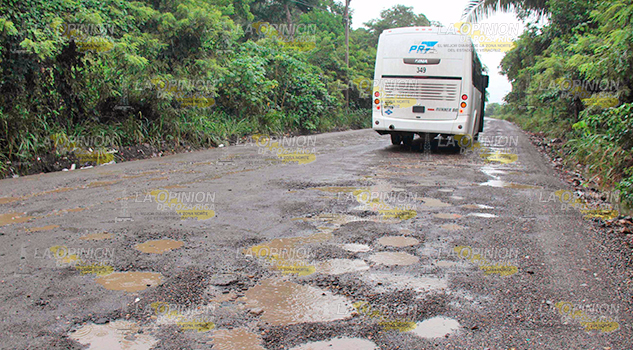 Destruidos, caminos de Papantla
